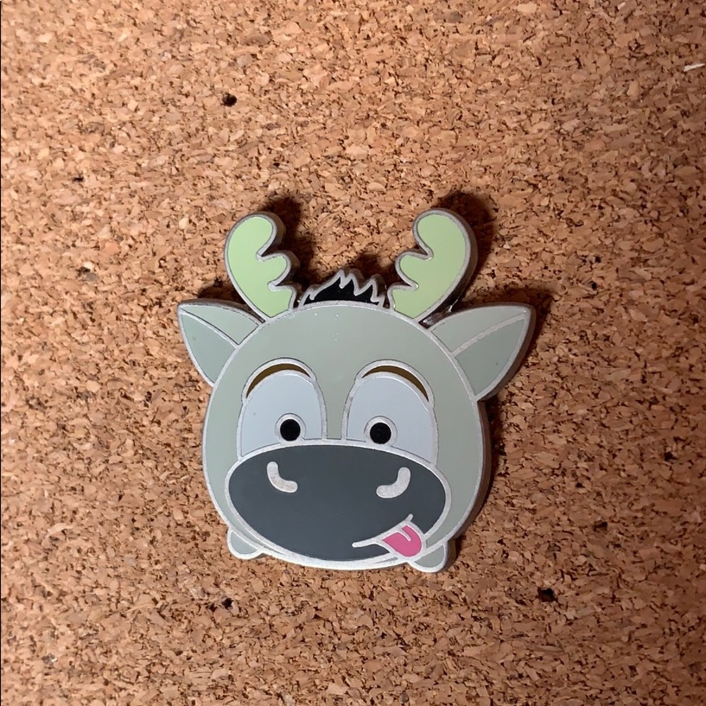 Disney pin